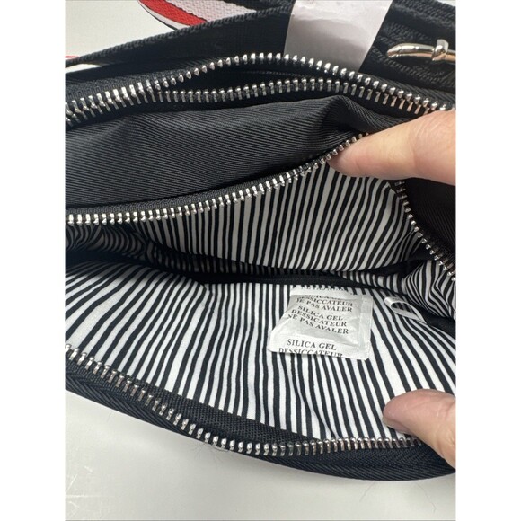 Brighton | The Love Essentials NEW Crossbody Bag | Adjustable Strap | Black | - Picture 7 of 9